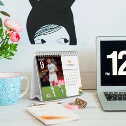 Grupo Erik Editores Desk Calendar 2025 Real Madrid^ Stationery
